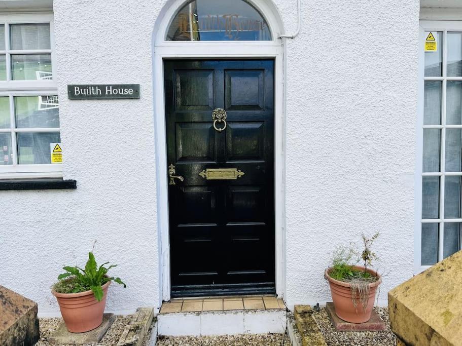 Lovely Cottage With Mountain Views Gilwern Exterior photo